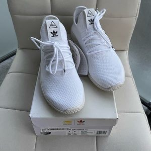 Tripple White Pharrell Williams Tennis Hu
